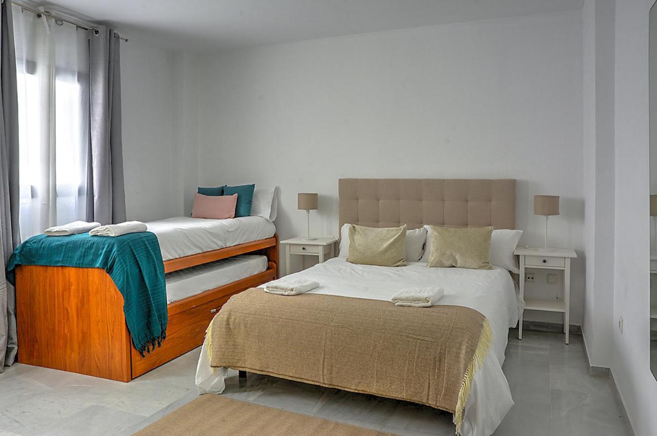 San Bernardo Family Apartment セビリア エクステリア 写真
