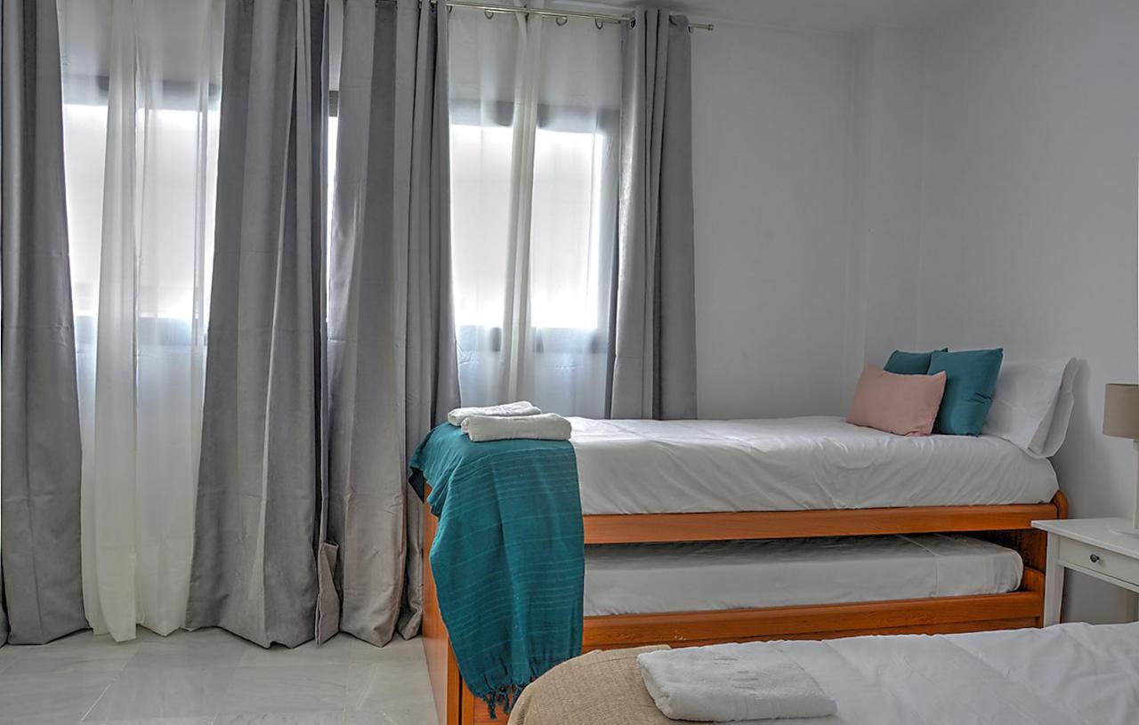 San Bernardo Family Apartment セビリア エクステリア 写真