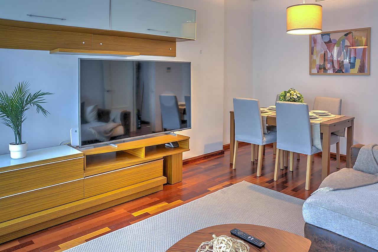 San Bernardo Family Apartment セビリア エクステリア 写真