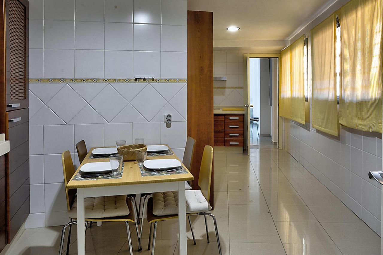 San Bernardo Family Apartment セビリア エクステリア 写真